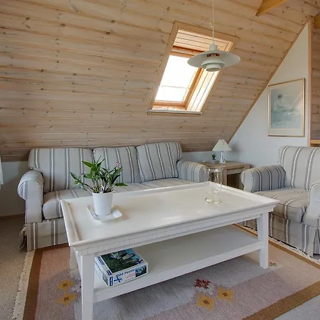بيت للعطل Four-bedroom Holiday In *