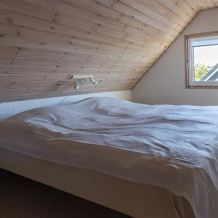 بيت للعطل Four-bedroom Holiday In *